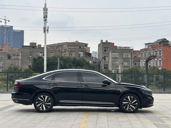 Volkswagen Passat 2024 Model 380TSI Deluxe Edition – фото 7