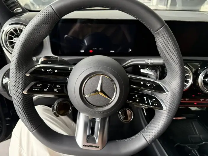 Mercedes-Benz A-Class AMG Imported 2025 Model Facelift AMG A 35 4MATIC – фото 7