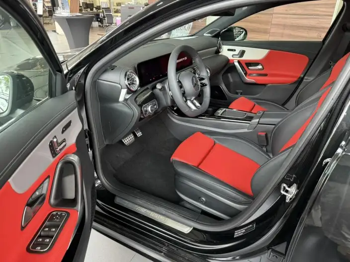 Mercedes-Benz A-Class AMG Imported 2025 Model Facelift AMG A 35 4MATIC – фото 8
