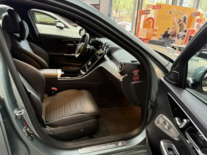Mercedes-Benz C-Class 2026 Model C 260 L Sports sedan – фото 9