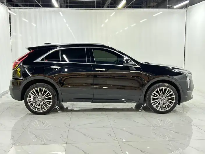 Cadillac XT4 2024 Model 28T 2WD Noble Model – фото 8