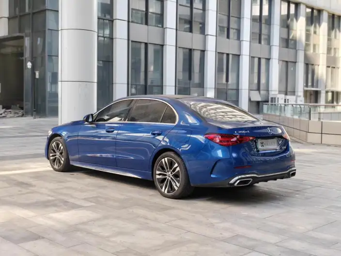 Mercedes-Benz C-Class PHEV 2023 Model C 350 eL – фото 5
