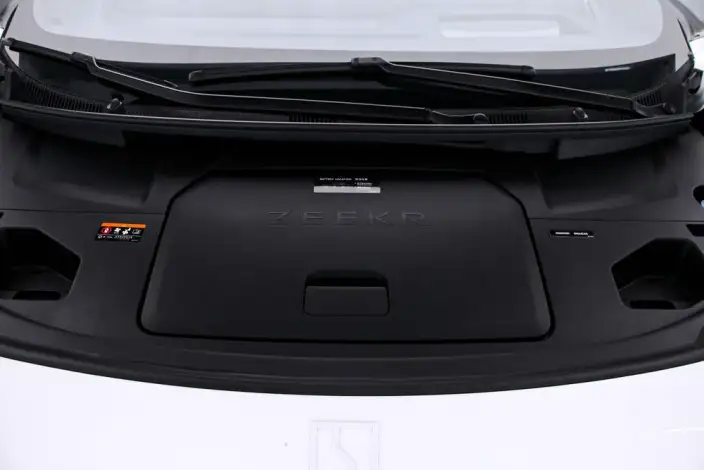 ZEEKR 009 2024 Model VI seat Executive Edition 4WD 108kWh – фото 5