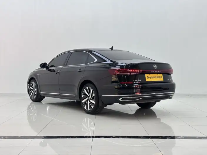 Volkswagen Passat 2022 Model 330TSI Deluxe Edition – фото 5