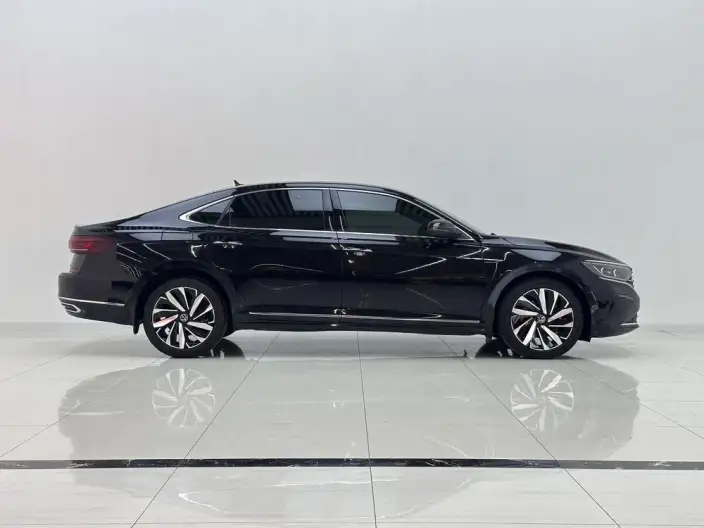Volkswagen Passat 2022 Model 330TSI Deluxe Edition – фото 8