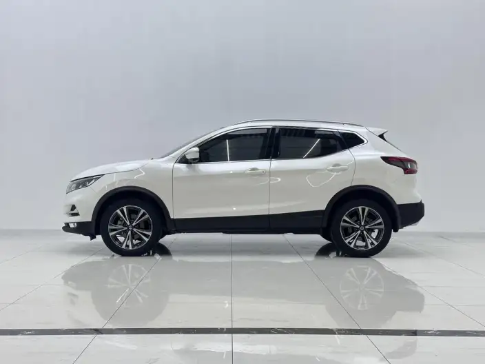 Nissan Qashqai 2022 Model 2.0L XV Prem. Deluxe Edition