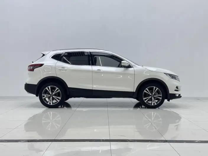 Nissan Qashqai 2022 Model 2.0L XV Prem. Deluxe Edition – фото 8