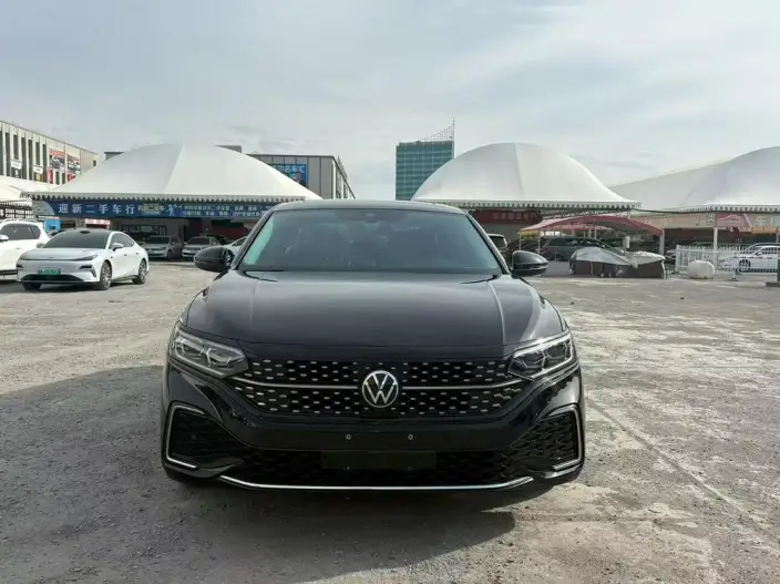 Volkswagen Passat 2023 Model Facelift 330TSI Starry sky Deluxe Edition – фото 2
