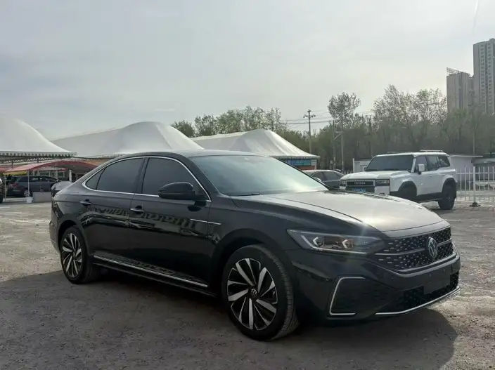 Volkswagen Passat 2023 Model Facelift 330TSI Starry sky Deluxe Edition – фото 3