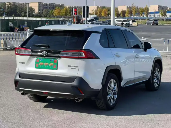 Toyota Wildlander 2021 Model 2.0L 4WD Deluxe Edition – фото 6