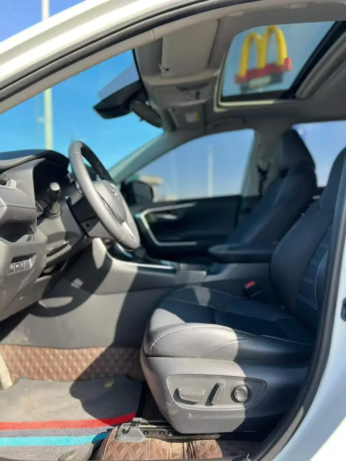 Toyota Wildlander 2021 Model 2.0L 4WD Deluxe Edition – фото 9