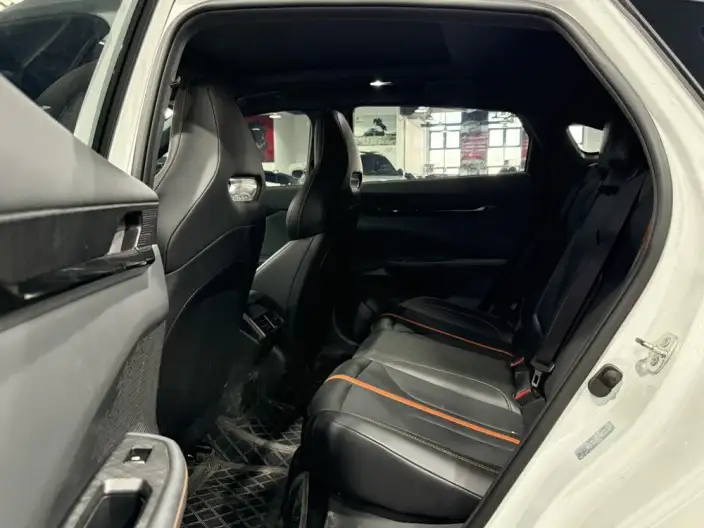 Changan UNI-V 2024 Model 1.5T Exclusive Model – фото 9
