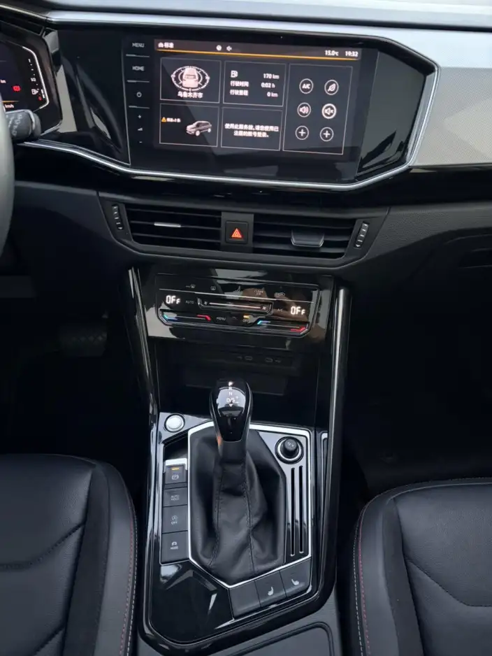 Volkswagen Tayron 2022 Model 330TSI 2WD Luxury Zhilian Edition – фото 7