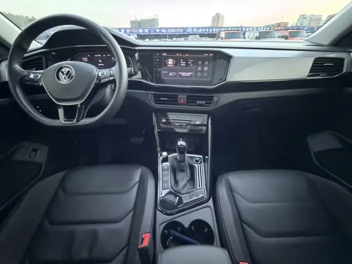 Volkswagen Tayron 2022 Model 330TSI 2WD Luxury Zhilian Edition – фото 10