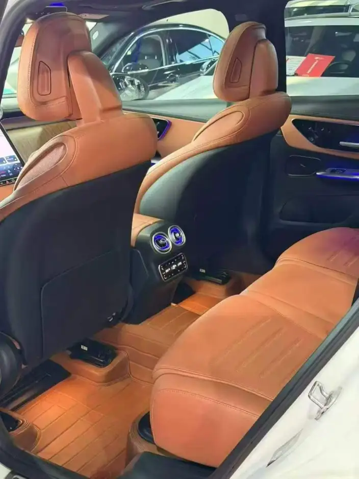 Mercedes-Benz GLC 2023 Model Facelift GLC 300 L 4MATIC Dynamic Model 7 seat – фото 7