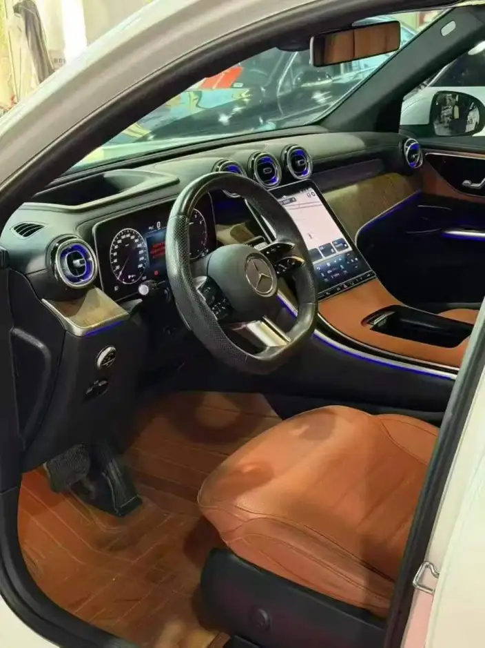 Mercedes-Benz GLC 2023 Model Facelift GLC 300 L 4MATIC Dynamic Model 7 seat – фото 9
