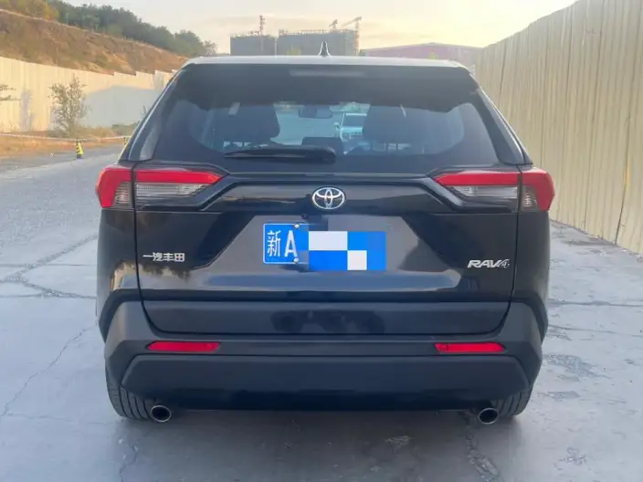 Toyota RAV4 2023 Model 2.0L CVT 2WD Urban Edition – фото 5