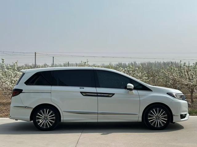 Honda Elysion 2022 2.0L Hybrid Luxury – фото 10