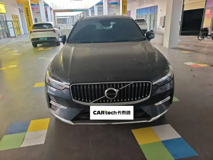 Volvo XC60 2025 Model B5 4WD Smart Range Deluxe Edition – фото 2
