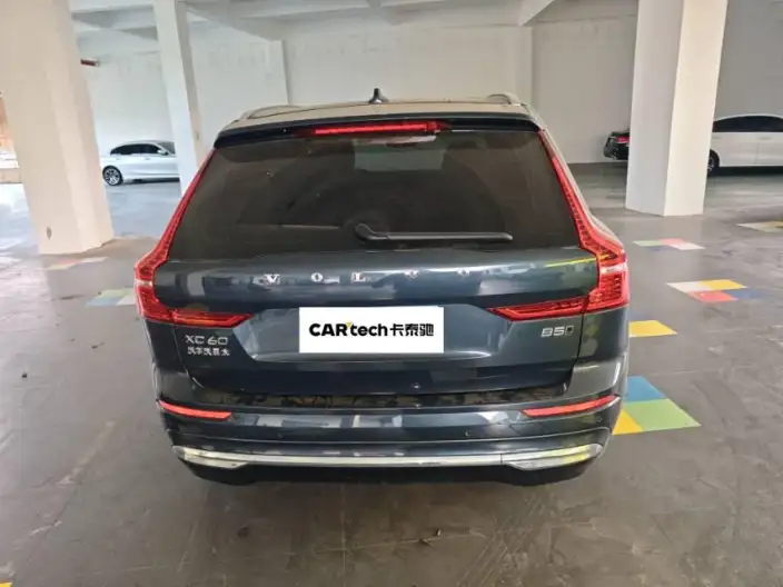 Volvo XC60 2025 Model B5 4WD Smart Range Deluxe Edition – фото 5