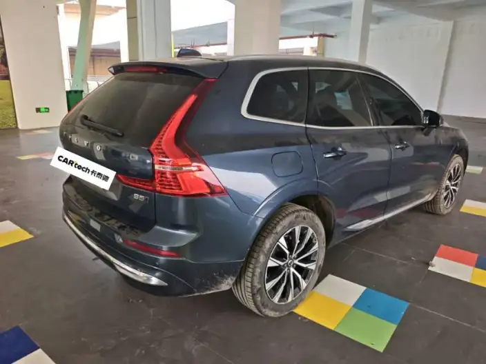 Volvo XC60 2025 Model B5 4WD Smart Range Deluxe Edition – фото 6
