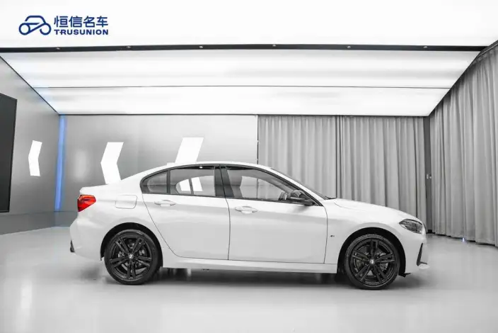 BMW 1 Series 2023 Model 125i M Sports Night Edition – фото 7