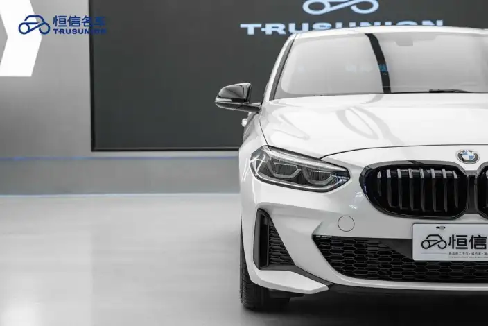 BMW 1 Series 2023 Model 125i M Sports Night Edition – фото 10