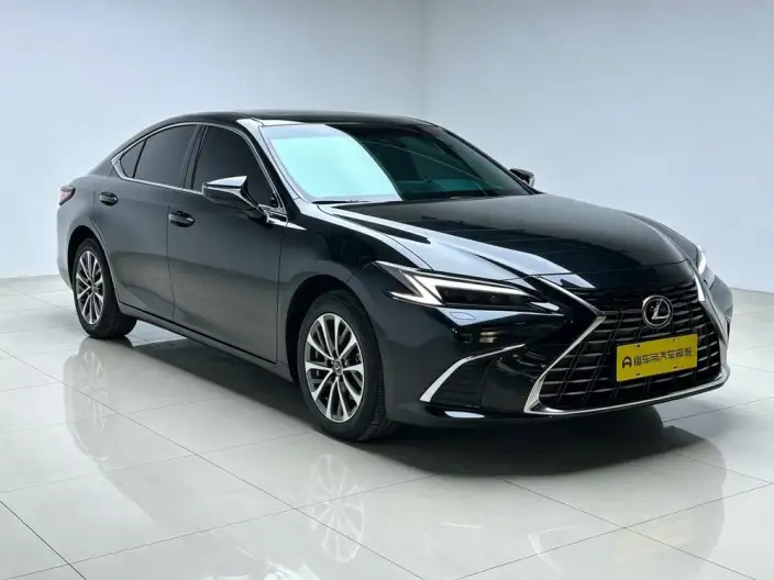 Lexus ES 2025 Model 200 Premium