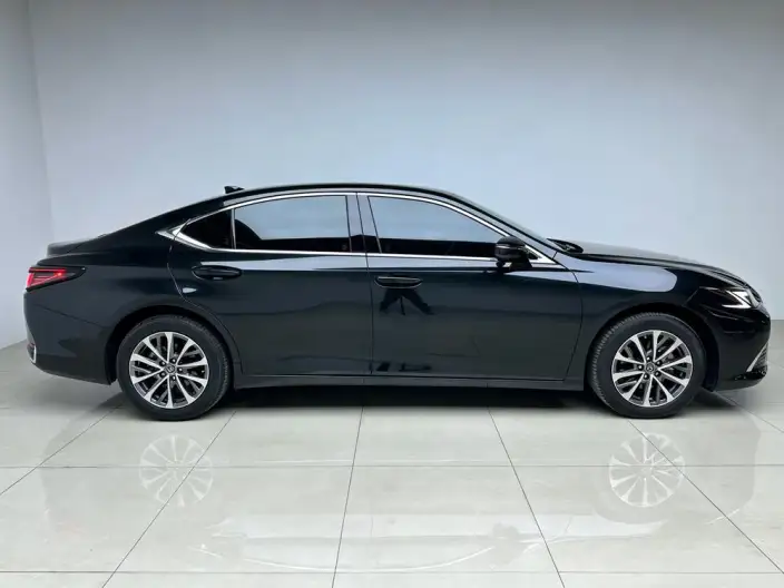 Lexus ES 2025 Model 200 Premium – фото 8