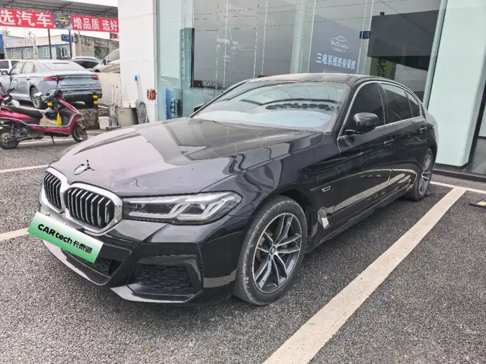 BMW 5 Series PHEV 2022 Model Facelift II 535Le M Sports Set