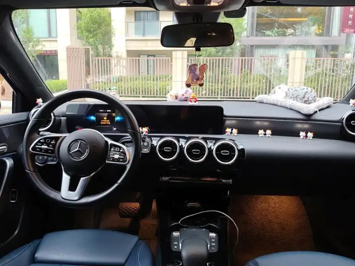 Mercedes-Benz A-class 2022 Model Facelift A 180 L Sports sedan – фото 10