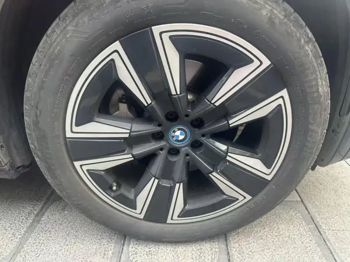 BMW iX3 2023 Model Leading Model – фото 5