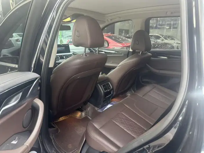 BMW iX3 2023 Model Leading Model – фото 10