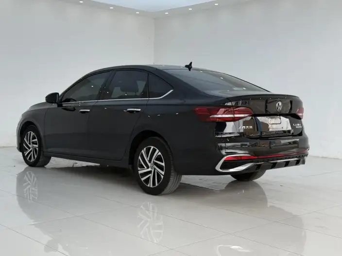 Volkswagen Lavida 2024 Model 300TSI DSG Starry Sky Leading Edition