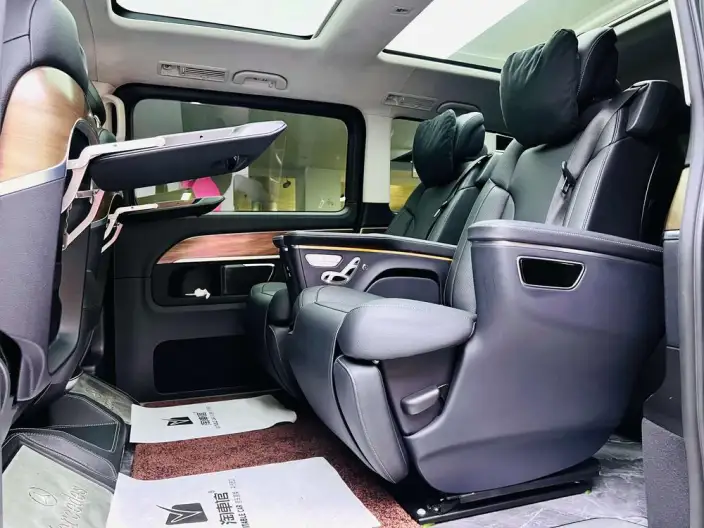 Mercedes-Benz V-Class 2021 Model V 260 Premium Edition – фото 10