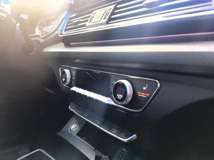 Audi Q5L 2023 Model 40T Luxury Dynamic Model