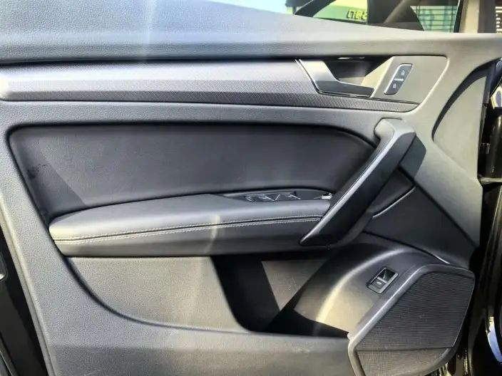 Audi Q5L 2023 Model 40T Luxury Dynamic Model – фото 9