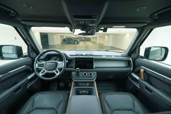 Land Rover Defender 2023 Model Facelift 110 P400 X-Dynamic HSE – фото 9