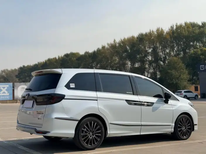 Honda Elysion 2024 Model 2.0L e:HEV Classic Edition – фото 6