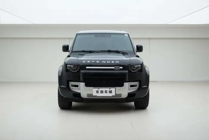 Land Rover Defender 2024 Model 110 3.0T P400 XS