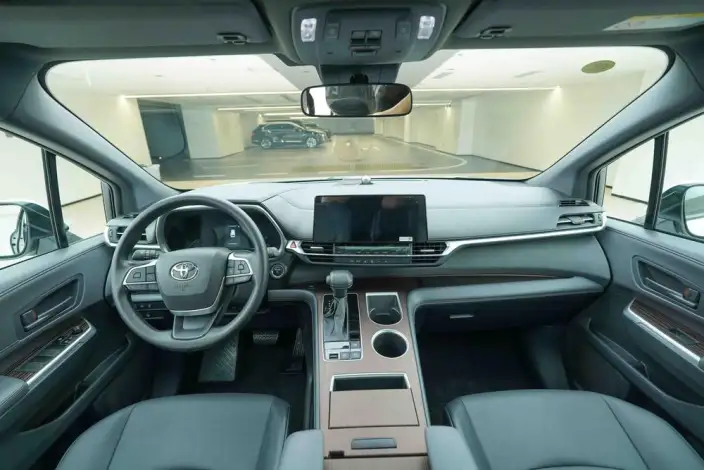 Granvia 2026 Model Intelligent Hybrid 2.5L 2WD Deluxe Edition – фото 10