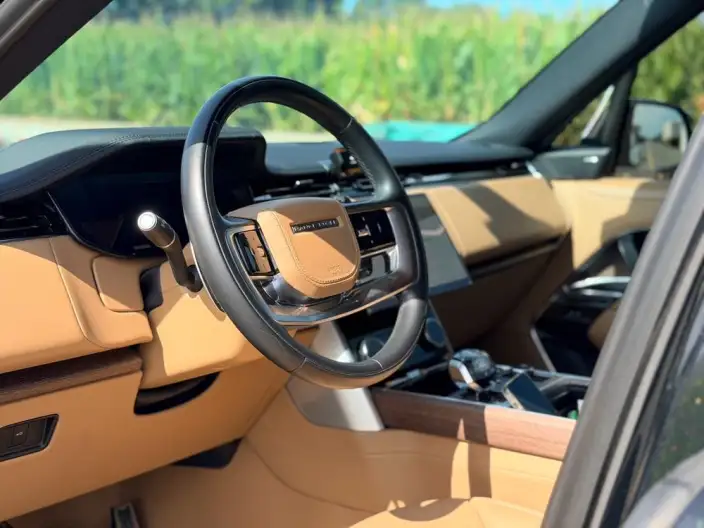 Range Rover 2023 Model 3.0 L6 400PS Shengshi VII seat Extended Edition – фото 10