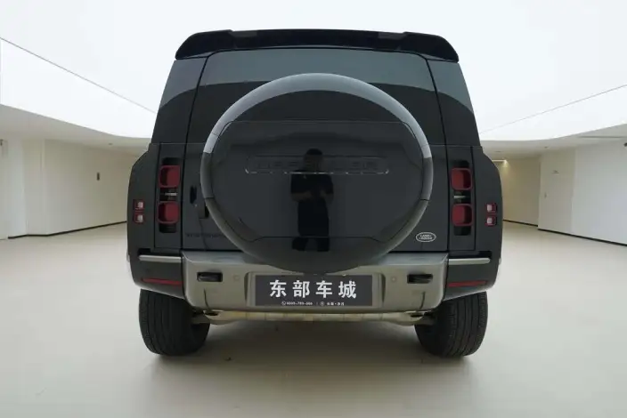 Land Rover Defender 2023 Model Facelift 110 P400 X-Dynamic HSE
