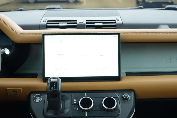 Land Rover Defender 2023 Model Facelift 110 P400 X-Dynamic HSE – фото 8