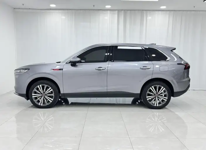HONGQI HS6 PHEV 2026 Model 240 Smart Hybrid Edition