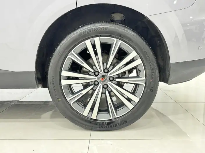 HONGQI HS6 PHEV 2026 Model 240 Smart Hybrid Edition – фото 9