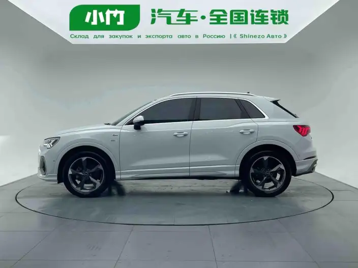 AUDI Q3 2022 Model 35 TFSI Fashion Dynamic Model