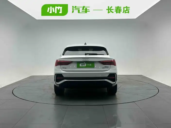 AUDI Q3 Sportback 2022 Model 35 TFSI Enterprising Model