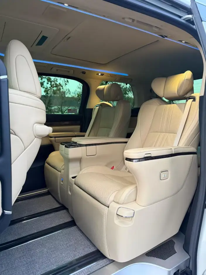 Vellfire 2021 Model Toyota Crown Hybrid 2.5L HV Premium Edition – фото 7
