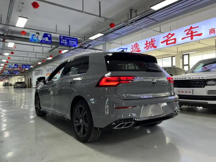 Volkswagen Golf 2023 Model 280TSI DSG R-Line
